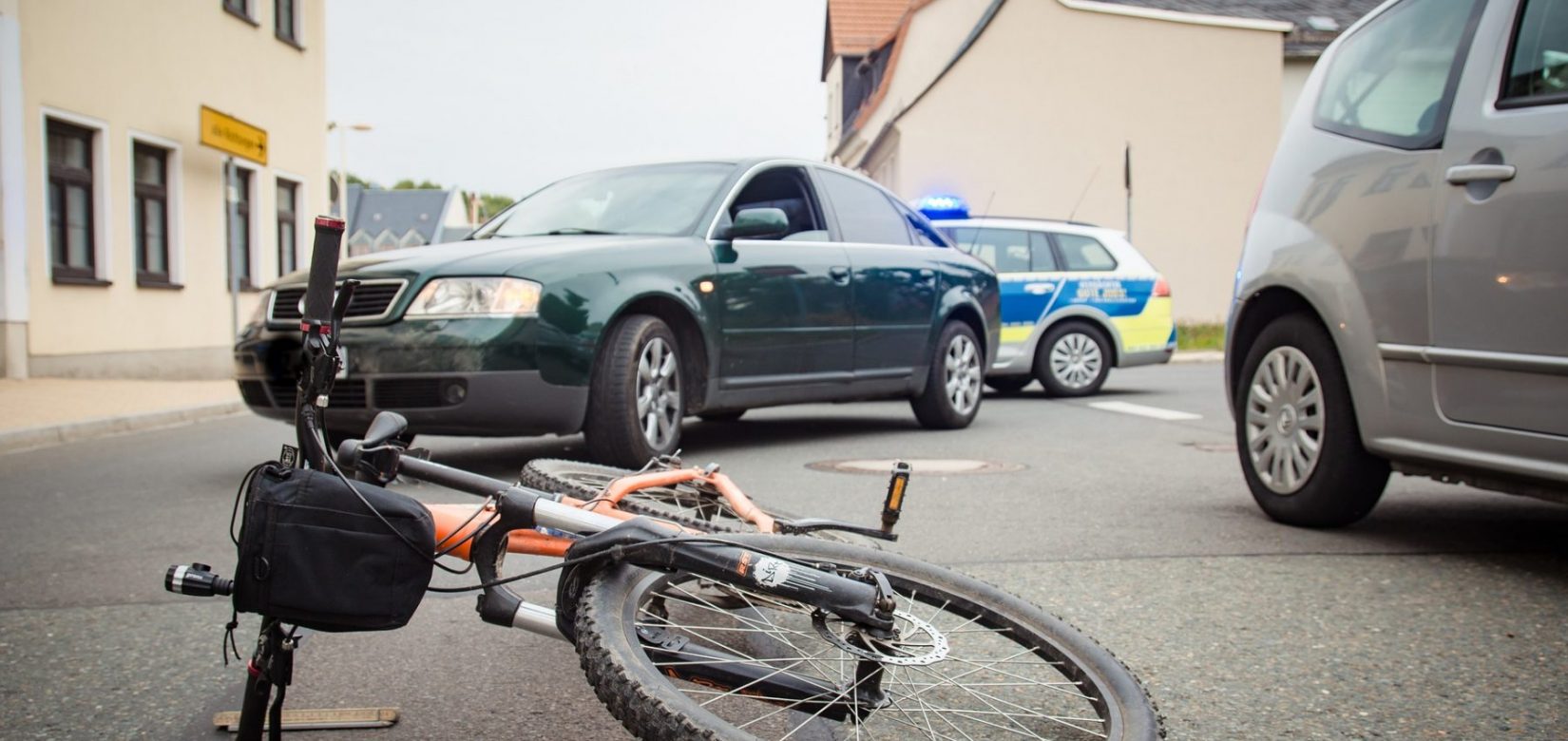 13χρονος παρασύρθηκε από αυτοκίνητο, ενώ έκανε ποδήλατο