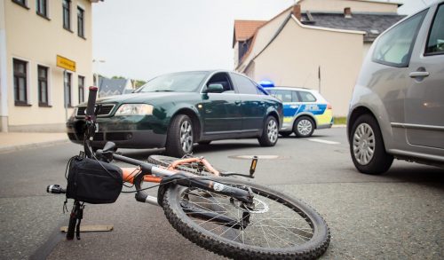 13χρονος παρασύρθηκε από αυτοκίνητο, ενώ έκανε ποδήλατο