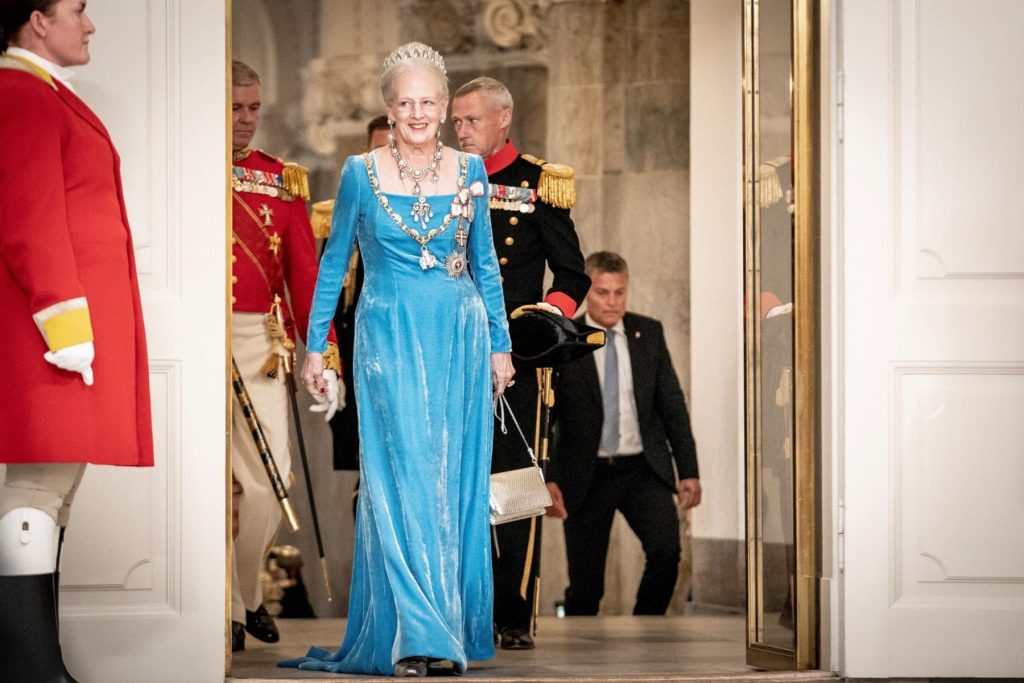 Η βασίλισσα Μαργκρέτε της Δανίας αφαιρεί τίτλους από τα εγγόνια της
