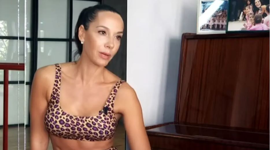 Μαρίνα Λαμπροπούλου: «Έπρεπε να είμαι πιο κοντά στο παιδί μου όταν έχασε τον πατέρα του και δεν ήμουν»