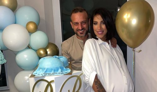 Μαμά για δεύτερη φορά η Σοφία Λεοντίτση - Η πρώτη φωτογραφία αγκαλιά με τον γιο της