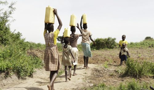 Αδιανόητο! 1.000 παιδιά πεθαίνουν κάθε μέρα σε όλο τον κόσμο επειδή ήπιαν μολυσμένο νερό