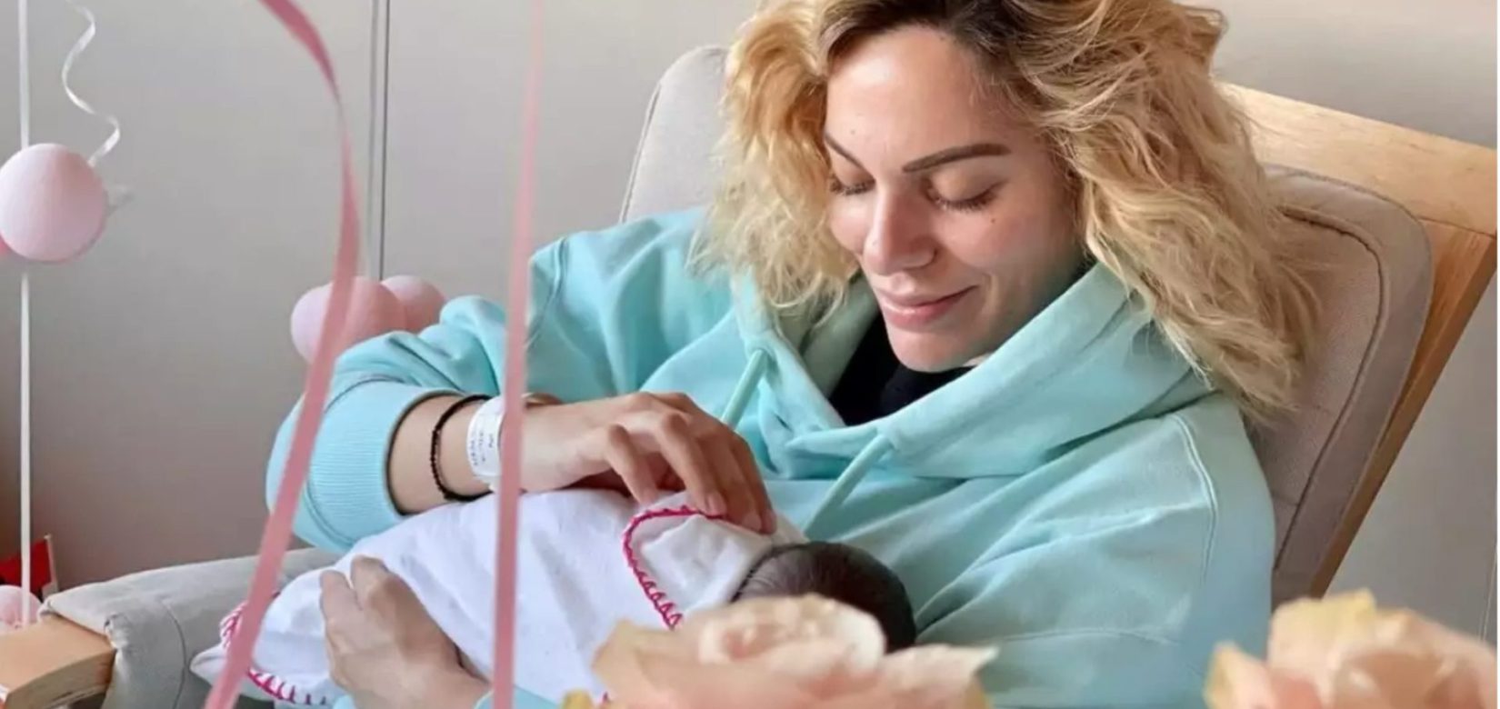Ιωάννα Μαλέσκου: Η πρώτη φωτογραφία με τη νεογέννητη κόρη της – «Το ομορφότερο δώρο»