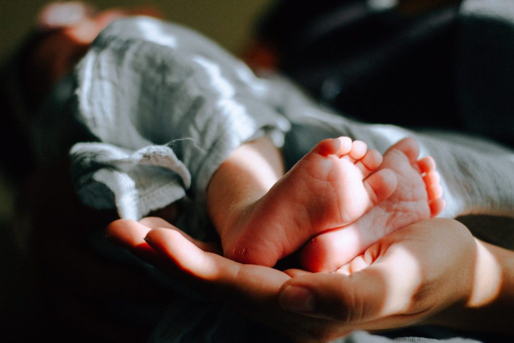 Αδιανόητη τραγωδία στη Βέροια με μωρό 6 μηνών - Το χτύπησε η μητέρα του μέχρι θανάτου!