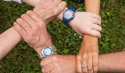 «Kifisia Watch»: Γονείς περιπολούν γειτονιές της Κηφισιάς για να προστατεύυσουν τα παιδιά τους