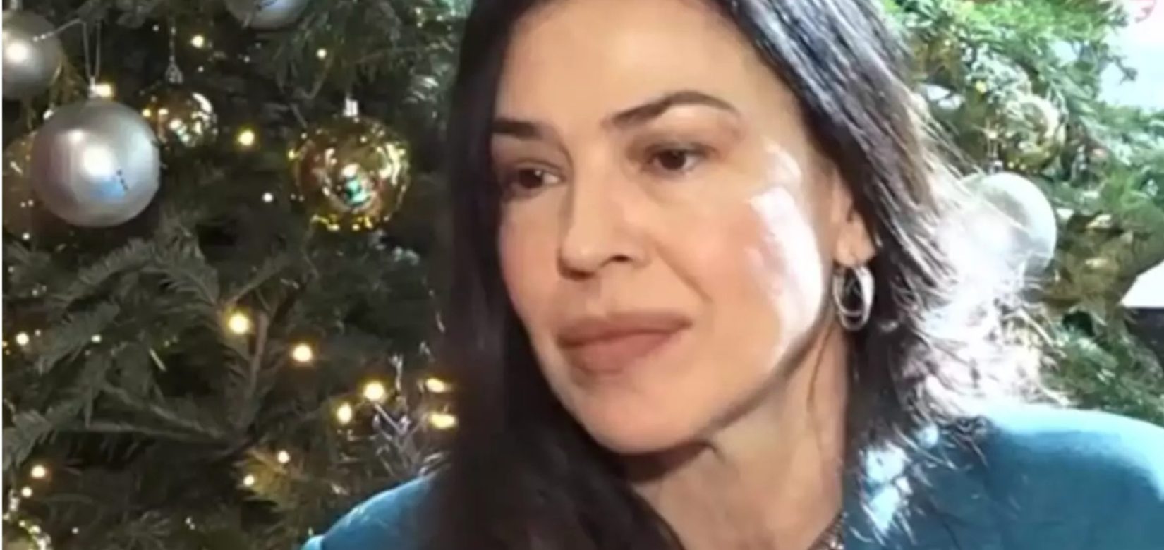 Ναταλία Δραγούμη: «Η κόρη μου είχε δει στο διαδίκτυο κάποιες φωτογραφίες μου χωρίς ρούχα»