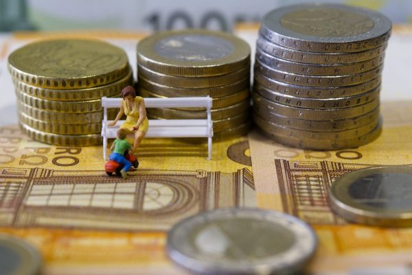 &Mu;έ&chi;&rho;&iota; 10 &Iota;&omicron;&upsilon;&lambda;ί&omicron;&upsilon; &omicron;&iota; &alpha;&iota;&tau;ή&sigma;&epsilon;&iota;&sigmaf; &gamma;&iota;&alpha; &tau;&omicron; &Epsilon;&pi;ί&delta;&omicron;&mu;&alpha; &Pi;&alpha;&iota;&delta;&iota;&omicron;ύ &Alpha;21 - &Alpha;&nu;&omicron;&iota;&xi;&epsilon; &eta; &pi;&lambda;&alpha;&tau;&phi;ό&rho;&mu;&alpha;