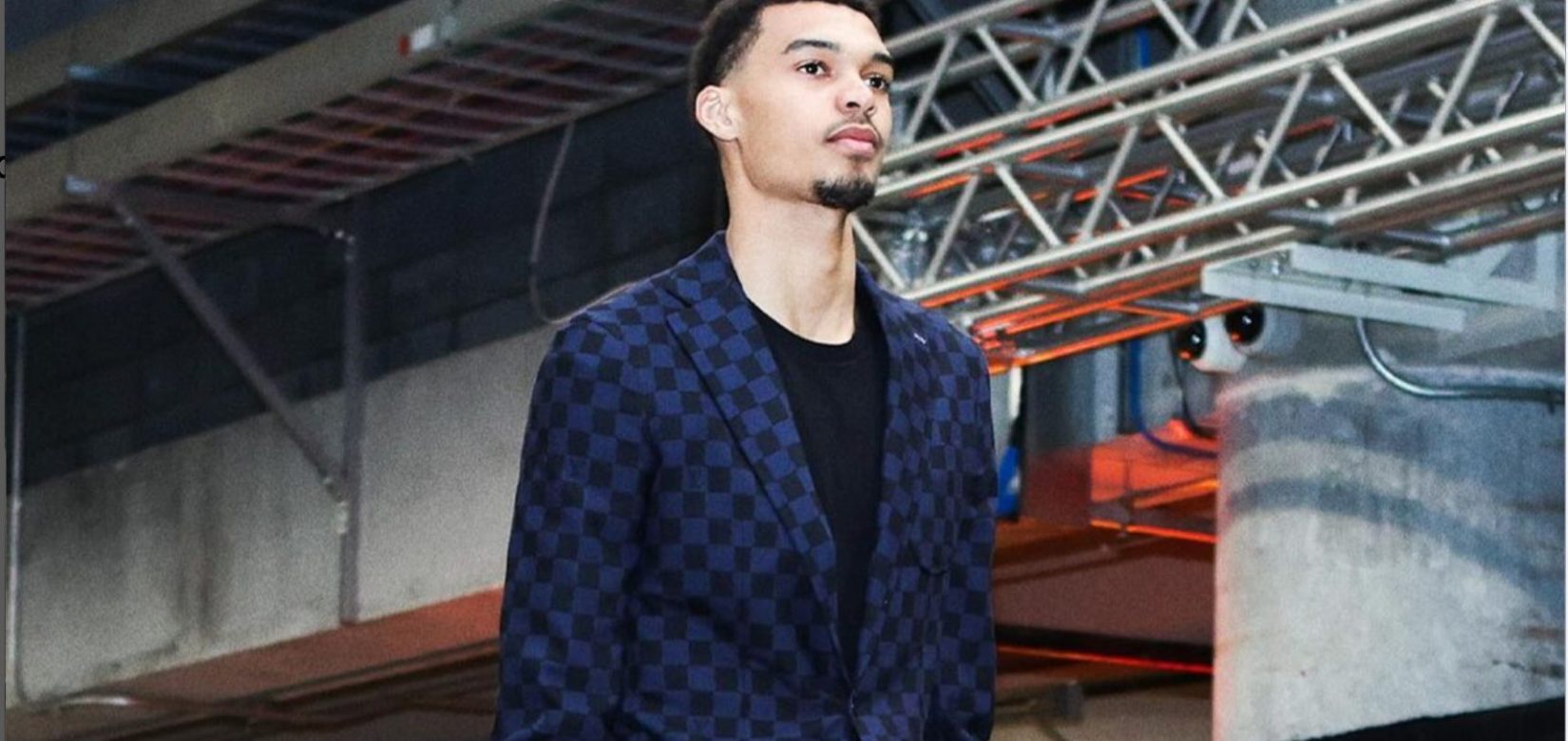 Το αστέρι του ΝΒΑ Βίκτορ Ουεμπανιάμα είναι ο νέος πρεσβευτής του Louis Vuitton