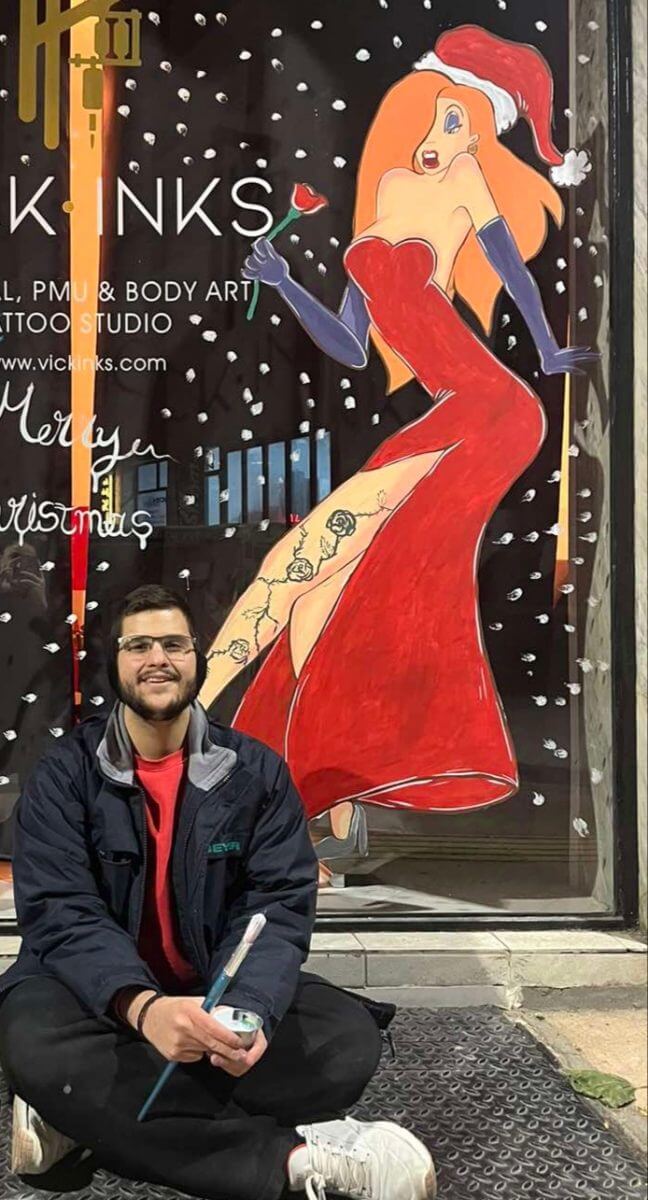 &Omicron; &phi;&omicron;&iota;&tau;&eta;&tau;ή&sigmaf; &Kappa;&tau;&eta;&nu;&iota;&alpha;&tau;&rho;&iota;&kappa;ή&sigmaf; &pi;&omicron;&upsilon; &zeta;&omega;&gamma;&rho;&alpha;&phi;ί&zeta;&epsilon;&iota; &tau;&eta; &chi;&rho;&iota;&sigma;&tau;&omicron;&upsilon;&gamma;&epsilon;&nu;&nu;&iota;ά&tau;&iota;&kappa;&eta; &mu;&alpha;&gamma;&epsilon;ί&alpha; &sigma;&tau;&iota;&sigmaf; &beta;&iota;&tau;&rho;ί&nu;&epsilon;&sigmaf;