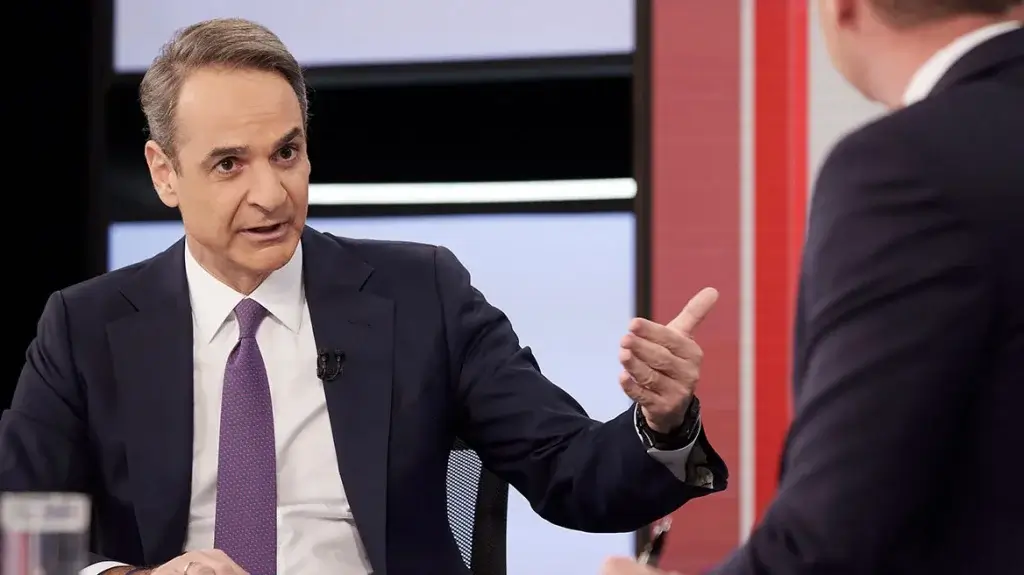 K. Μητσοτάκης για Τέμπη: Η κ. Καρυστιανού έχασε το παιδί της, σκύβω το κεφάλι