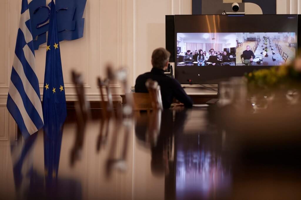 &Alpha;&pi;ό &tau;&omicron; &Mu;&alpha;&xi;ί&mu;&omicron;&upsilon; &sigma;&tau;&omicron; &Epsilon;&Pi;&Alpha;&Lambda; &omicron; &pi;&rho;&omega;&theta;&upsilon;&pi;&omicron;&upsilon;&rho;&gamma;ό&sigmaf; &mu;&epsilon; &zeta;&iota;&beta;ά&gamma;&kappa;&omicron; - &Omicron;&iota; &alpha;&pi;&alpha;&nu;&tau;ή&sigma;&epsilon;&iota;&sigmaf; &sigma;&tau;&iota;&sigmaf; &laquo;&kappa;&alpha;&upsilon;&tau;έ&sigmaf;&raquo; &epsilon;&rho;&omega;&tau;ή&sigma;&epsilon;&iota;&sigmaf; &tau;&omega;&nu; &mu;&alpha;&theta;&eta;&tau;ώ&nu;!