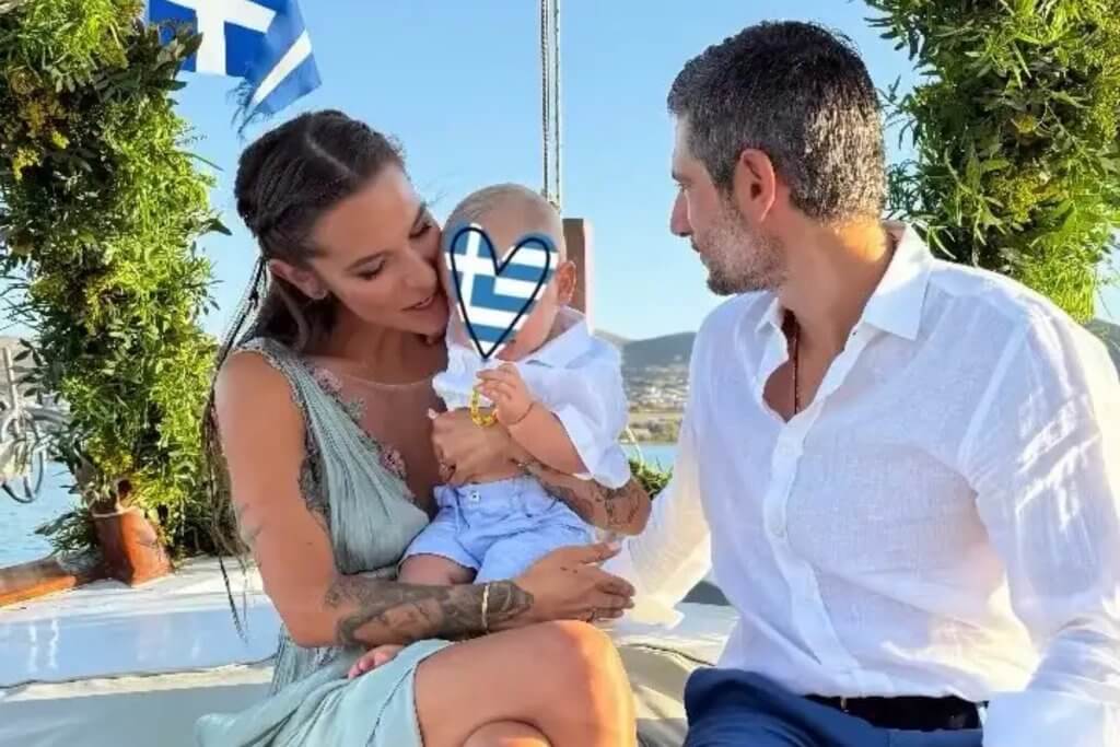 Εριέττα Κούρκουλου – Βύρων Βασιλειάδης: Βάφτισαν τον μικρό Λέοντα στην Πάρο (pics)