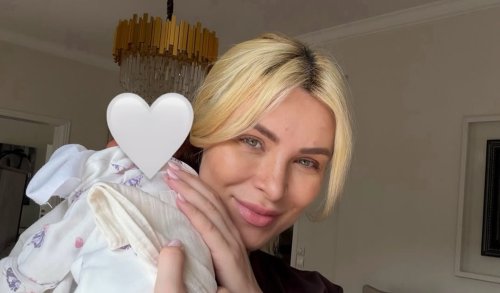 &Kappa;&alpha;&tau;&epsilon;&rho;ί&nu;&alpha; &Kappa;&alpha;&iota;&nu;&omicron;ύ&rho;&gamma;&iota;&omicron;&upsilon;: &Tau;&omicron; &sigma;&upsilon;&mu;&beta;&omicron;&lambda;&iota;&kappa;ό &delta;ώ&rho;&omicron; &gamma;&iota;&alpha; &tau;&eta;&nu; &kappa;ό&rho;&eta; &tau;&eta;&sigmaf; &alpha;&pi;ό &tau;&omicron;&nu; &alpha;&delta;&epsilon;&rho;&phi;ό &tau;&omicron;&upsilon; &Pi;&alpha;&nu;&alpha;&gamma;&iota;ώ&tau;&eta; &Kappa;&omicron;&upsilon;&tau;&sigma;&omicron;&upsilon;&mu;&pi;ή