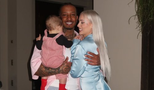 Light &ndash; Ά&nu;&nu;&alpha; &Theta;&epsilon;&omicron;&delta;&omega;&rho;ί&delta;&eta;: &Omicron;&iota; &omicron;&iota;&kappa;&omicron;&gamma;&epsilon;&nu;&epsilon;&iota;&alpha;&kappa;έ&sigmaf; &phi;&omega;&tau;&omicron;&gamma;&rho;&alpha;&phi;ί&epsilon;&sigmaf; &mu;&epsilon; &tau;&omicron;&nu; έ&xi;&iota; &mu;&eta;&nu;ώ&nu; &gamma;&iota;&omicron; &tau;&omicron;&upsilon;&sigmaf;