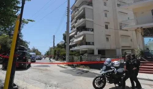 &Sigma;&epsilon; &sigma;&omicron;&kappa; &eta; &chi;ώ&rho;&alpha;: &Delta;ύ&omicron; 17&chi;&rho;&omicron;&nu;&epsilon;&sigmaf; έ&kappa;&alpha;&nu;&alpha;&nu; &beta;&omicron;&upsilon;&tau;&iota;ά &alpha;&pi;ό &tau;&alpha;&rho;ά&tau;&sigma;&alpha; 6&omicron;&rho;&omicron;&phi;&eta;&sigmaf; &pi;&omicron;&lambda;&upsilon;&kappa;&alpha;&tau;&omicron;&iota;&kappa;ί&alpha;&sigmaf;