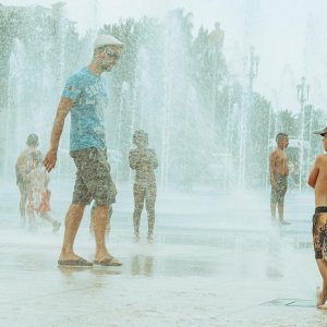 &Gamma;&alpha;&lambda;&lambda;ί&alpha;: &laquo;No Kids&raquo; &ndash; &Alpha;&pi;&alpha;&gamma;&omicron;&rho;&epsilon;ύ&omicron;&nu;&tau;&alpha;&iota; &omicron;&iota; &laquo;&chi;ώ&rho;&omicron;&iota; &mu;ό&nu;&omicron; &gamma;&iota;&alpha; &epsilon;&nu;&eta;&lambda;ί&kappa;&omicron;&upsilon;&sigmaf;&raquo;