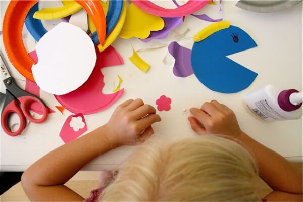 I&Delta;&Epsilon;&Epsilon;&Sigma; &Gamma;&Iota;&Alpha; &Pi;&Alpha;&Iota;&Chi;&Nu;&Iota;&Delta;&Iota; &Kappa;&Alpha;&Iota; &Delta;&Iota;&Alpha;&Kappa;&Omicron;&Sigma;&Mu;&Eta;&Sigma;&Eta;